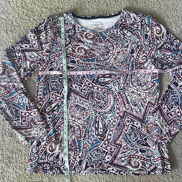 The Talbots Crewneck Tee in Scrolling Paisley - Picture 7 of 12